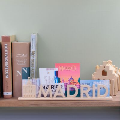 Madrid, Wooden Letter Stand Souvenir with Edificio Metrópolis: can be personalized with photos and tickets