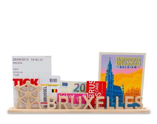 Bruxelles, Wooden Letter Stand Souvenir with Atomium: can be personalized with photos and tickets