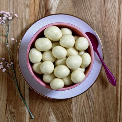 Fragole al cioccolato - Frutta secca ricoperta di cioccolato in confezione nera