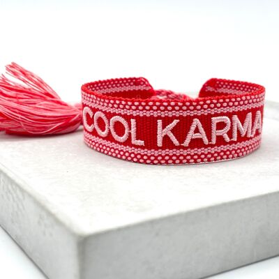 Bracciale di dichiarazione COOL KARMA intrecciato, rosso rosa ricamato