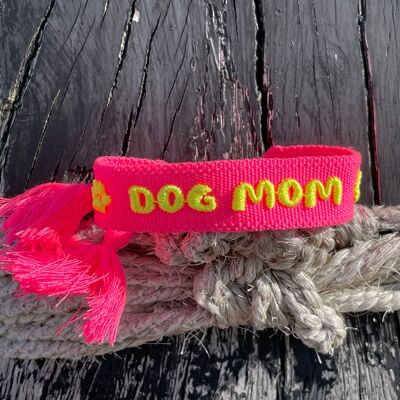 Bracelet de déclaration DOG MOM tissé, brodé jaune rose fluo