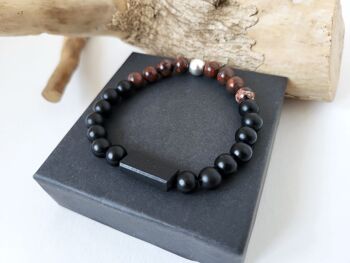 bracelets hommes fait main en pierres obsidienne d'islande, jaspe rouge et bois d'ébène façonné à l'atelier 6