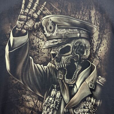 #1 T-Shirt mit Captain-Totenkopf-Aufdruck: „Skeleton Captain“