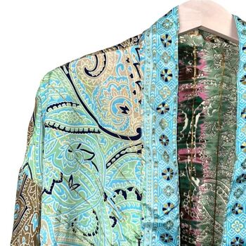 Kimono court réversible en soie pour femme au design exclusif 7