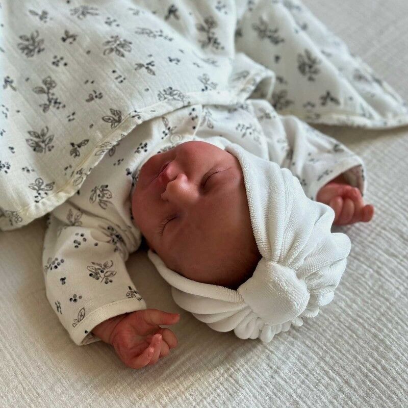 Cappellino in velluto - Crema