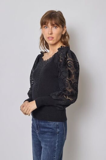 PULL AVEC MANCHES DENTELLES - 601 11