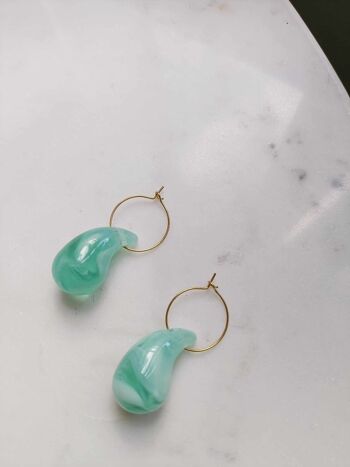 Boucles d'oreilles en acier inoxydable et pendentif en résine colorée - Janis bleues