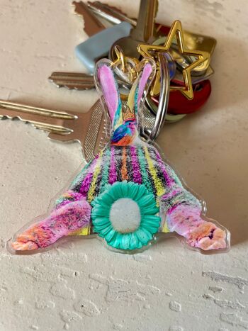 Porte-clés en acrylique recyclé Bunny s'en fout 4