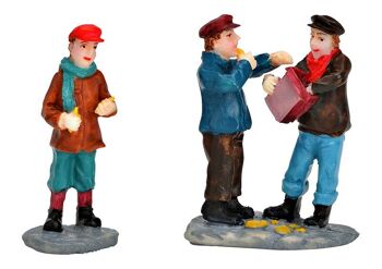 Figurine miniature hommes mangeant en poly coloré 2 fois, (L/H/P) 4x5x3cm 2x5x2cm