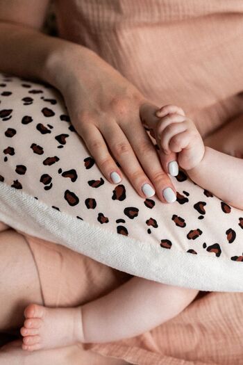 Coussin de grossesse et d’allaitement léopard Graou You&Milk 7
