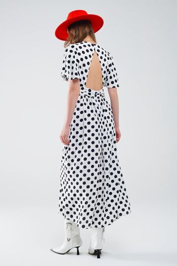 Robe longue à pois avec dos nu 2