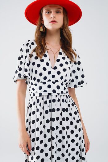 Robe longue à pois avec dos nu 3