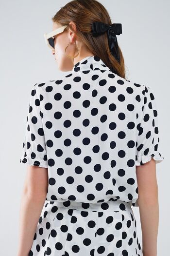 Blouse à pois avec détail foulard noué 2