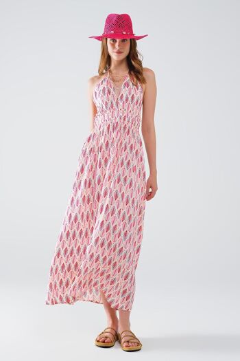 Robe d'été longue avec imprimé plumes et dos ouvert en rose 1