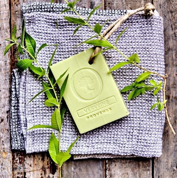 Sapone naturale VERBENA su corda - 140g