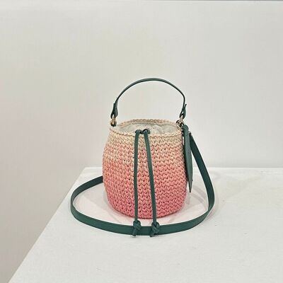 Handgewebte Korbtasche aus Stroh mit Farbverlauf in Rosa und Pfirsich