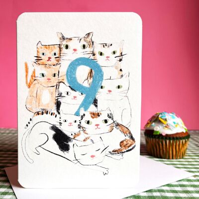 Tarjeta de cumpleaños de nueve gatos hoy