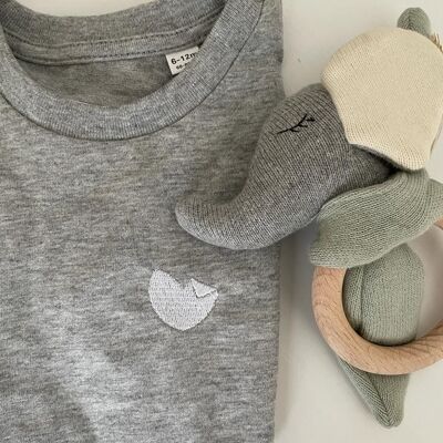 T-shirt per bambini con ricamo cuore