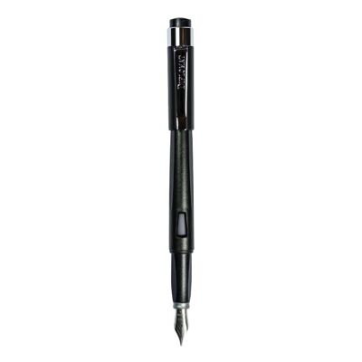 Magnum black fountain pen crow