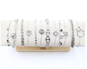 Pack de 12 bracelets en acier inoxydable sur présentoir 1