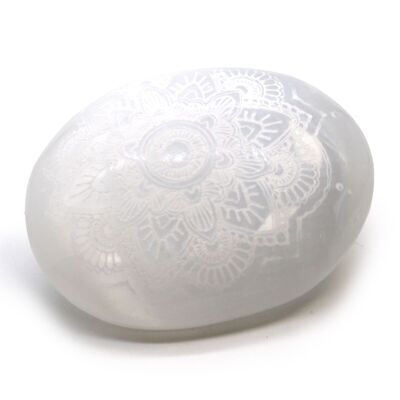 SelW-18 - Selenite Palm Stone - Mandala inciso - Venduto in 1x unità/s per esterno