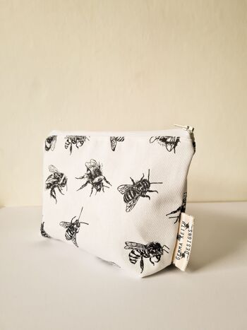 Sac cosmétique fait main d’animal d’abeilles composent le sac d’articles de toilette 3