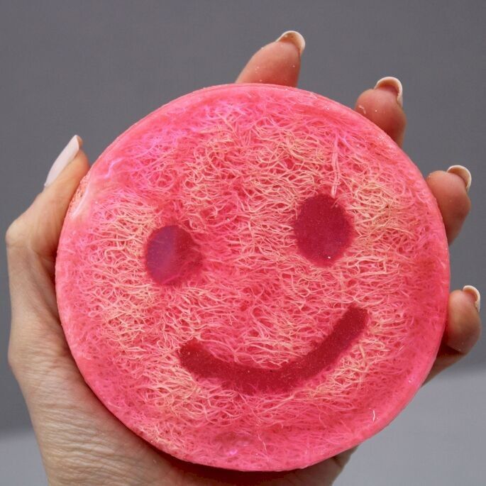 HSS-06 - Happy Scrub Soap - Raspberry & Pomegranate - Sold in 4x unit/s per outer