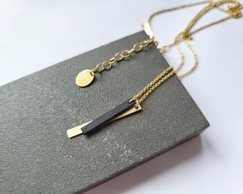 Collier gold filled 14K et bois d'ébène 1