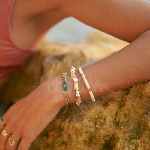 Bracelet Ambérine élastique - perles coquillages et pierres naturelles