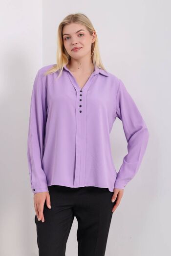 Chemise chemisier surdimensionnée à manches longues avec détails de boutons en lilas 1