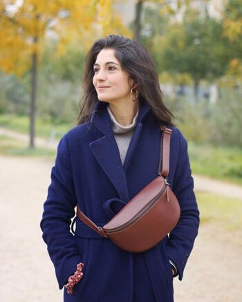 Sac banane cuir marron 5