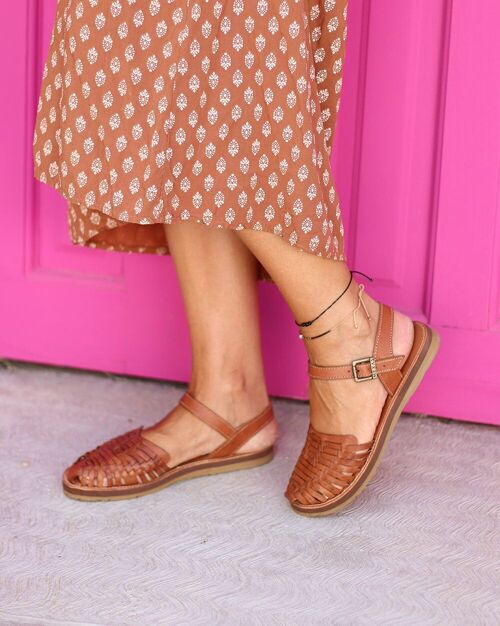 TAMARINDO - Sandalias de piel marrón muy cómodas