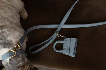 The Dog Musthaves Designer Bag - Beloningstasje voor hondenkoekjes en poepzakdispenser - Licht Blauw 5