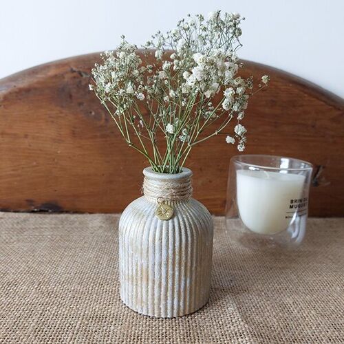 Vase cannelé pour fleurs séchées