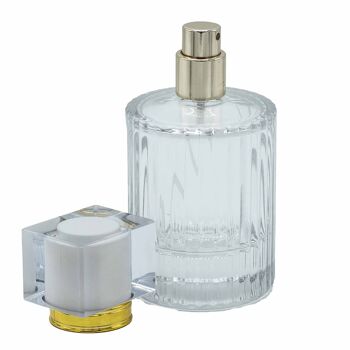 Flacon rond nervuré de 50 ml, vaporisateur et bouchon 9