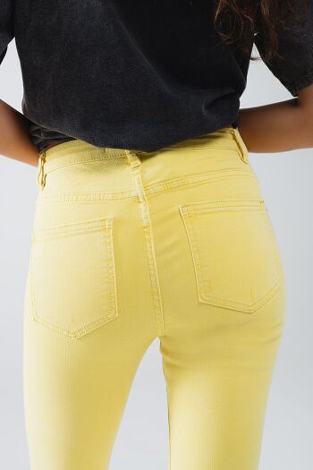 Jean stretch super skinny jaune à ourlet irrégulier 4