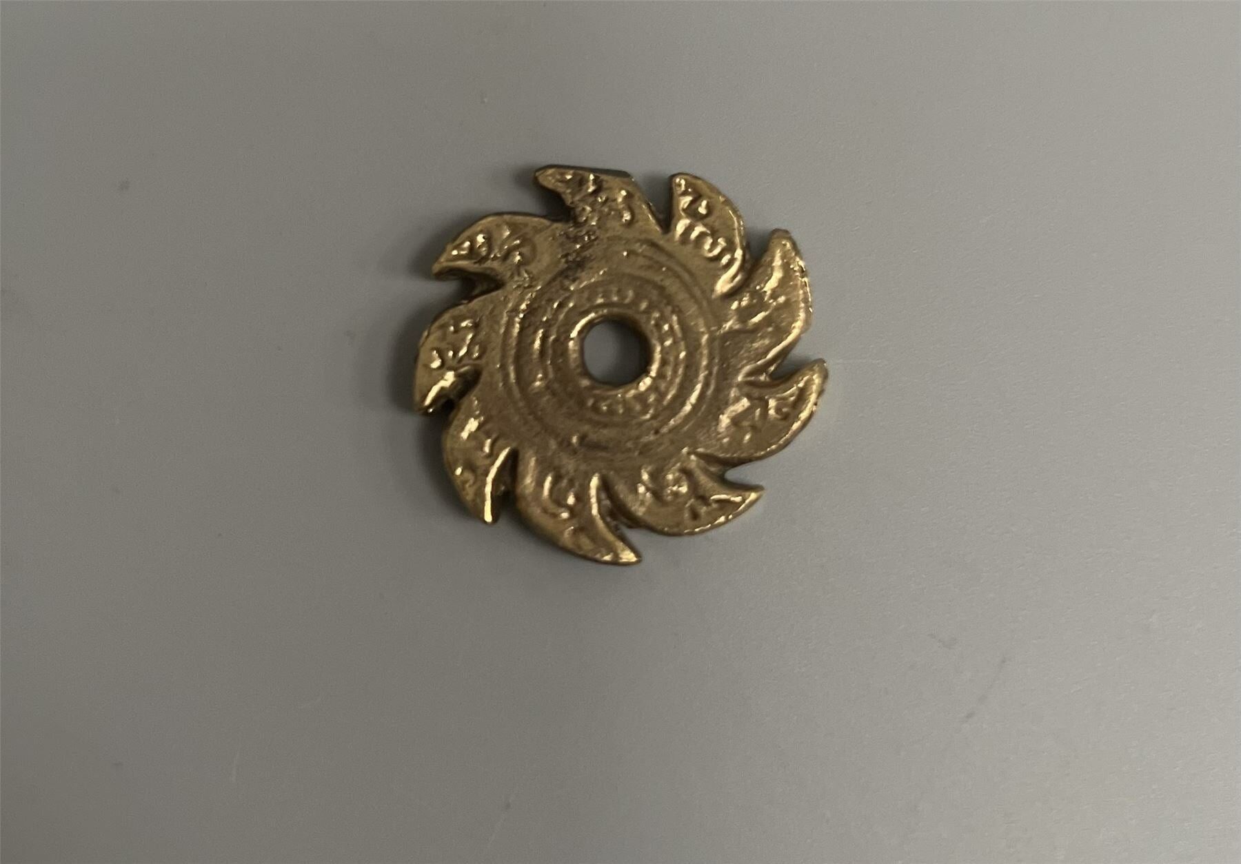 Statuetta in miniatura in ottone, disegno n. 126