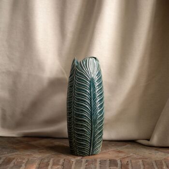 Vase Leaf 4
