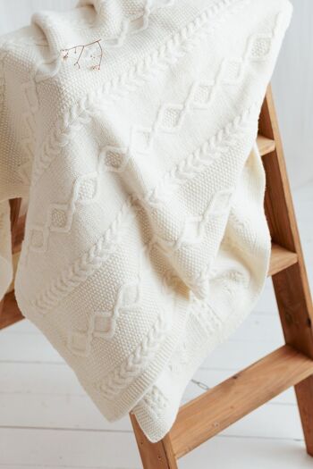 Couverture tricotée en laine mérinos AVA 22