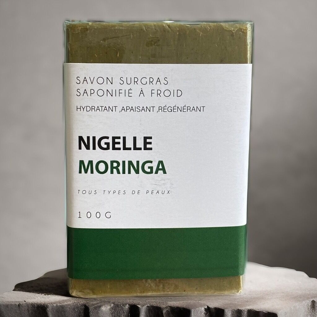 Aceite de Semilla Negra y Jabón de Moringa: Tu dúo natural para una piel radiante y resplandeciente