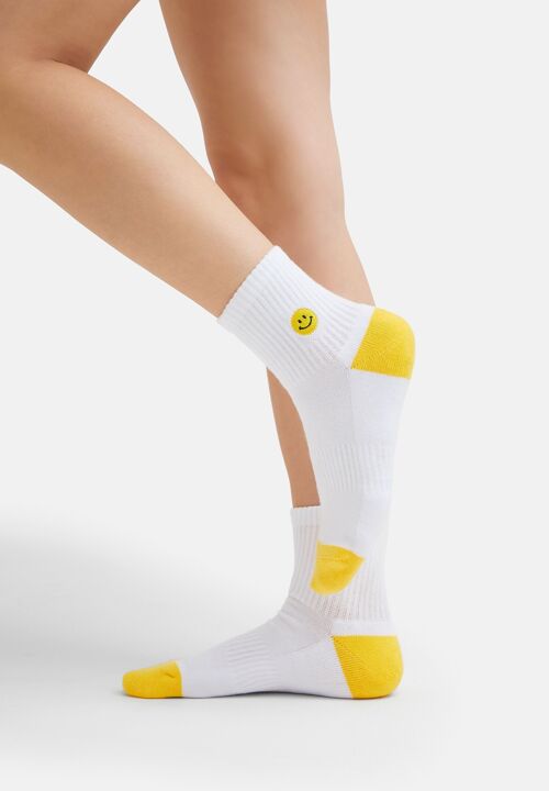 Bio Sneaker-Socken Smiley - Kurze weiße Socken mit gesticktem Smiley und gelben Details