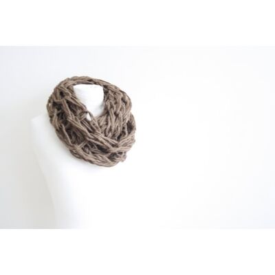 Bruine infinity sjaal - wol