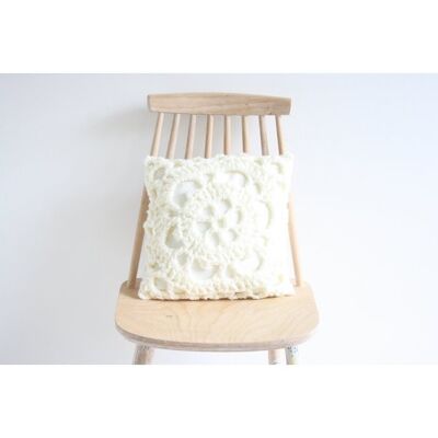 Almohada crochet cruda - S