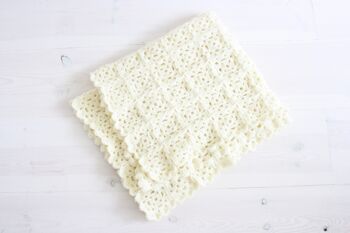 Couverture bébé crochet écru 3