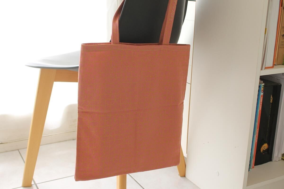 Borsa tote Lisa color oro