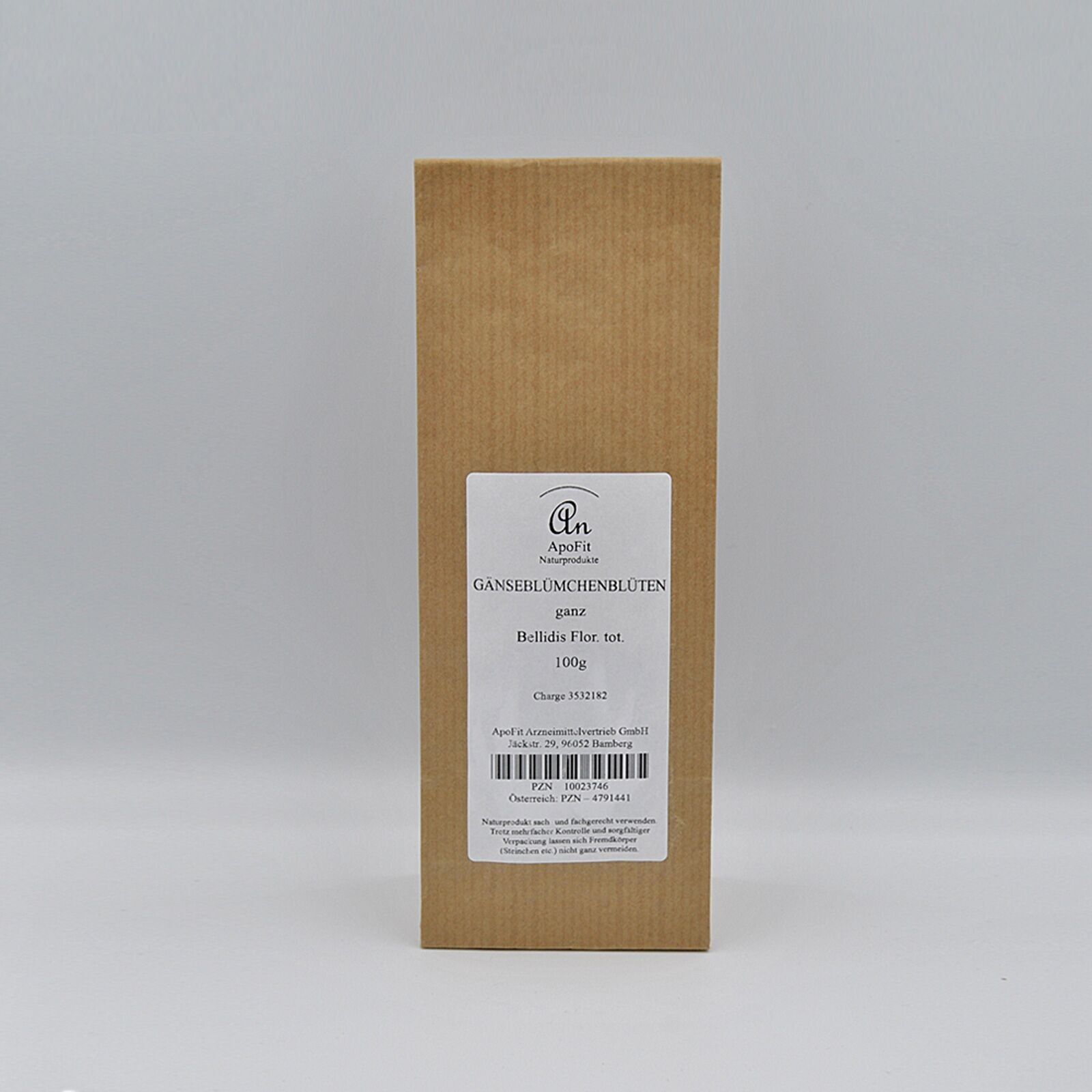 La margherita fiorisce intera