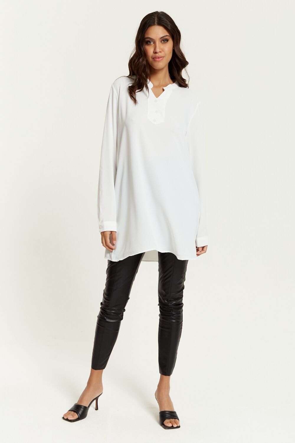 Long Sleeves White Tunic with Button Details in White