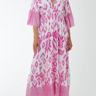 Übergroßes Maxikleid mit Flatterärmeln, geraffter Taille, geometrischem Print und V-Ausschnitt in Pink und Weiß