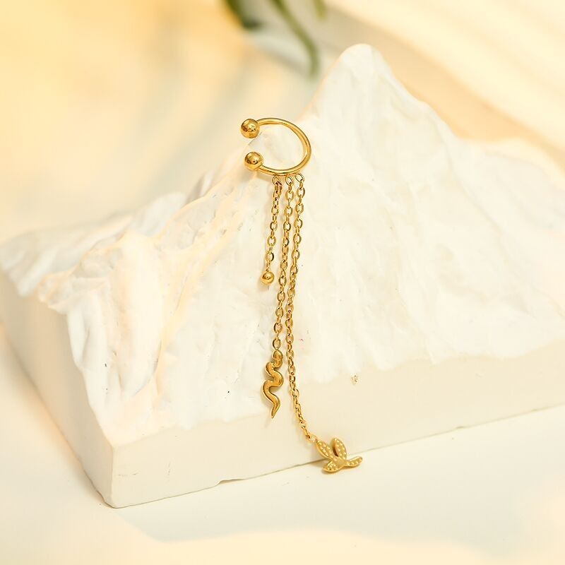 Bague d'oreille Dorée Earcuff Faux Percing Chaînes Pendantes