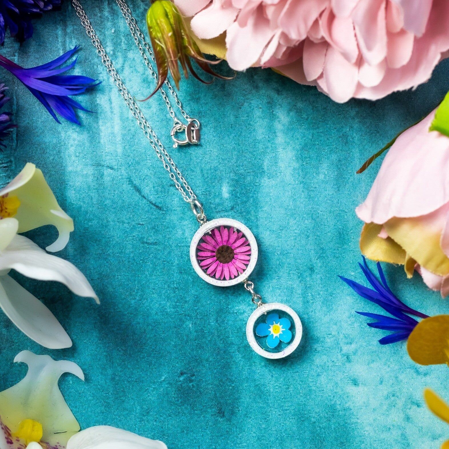 Colgante floral doble